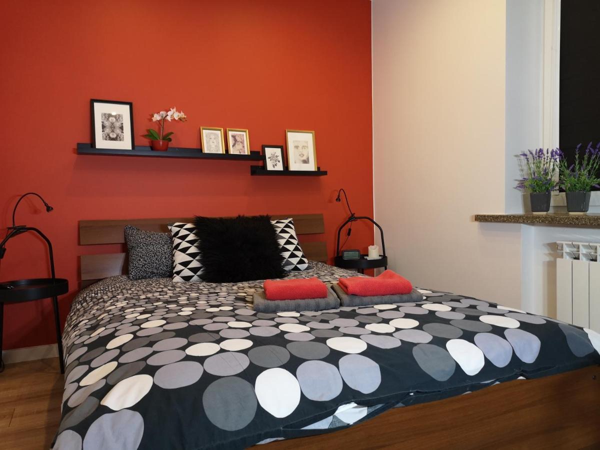 Red Rose Apartament -Parking -Taras- Faktura Vat Kielce Dış mekan fotoğraf